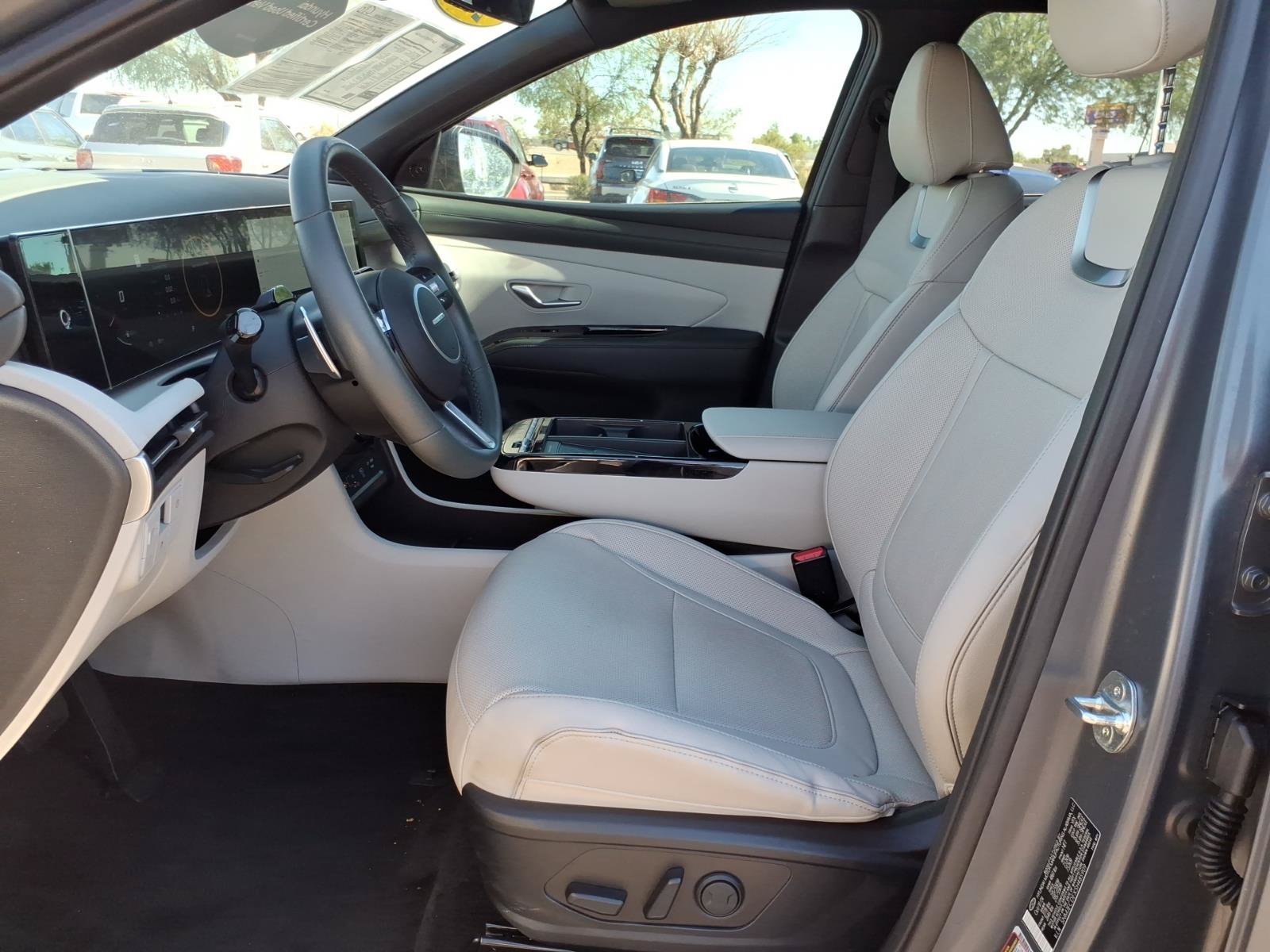 Used 2025 Hyundai Tucson Limited AWD/4WD image 14