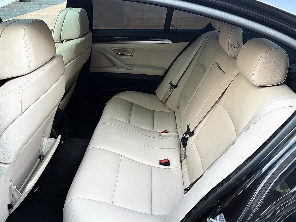 Used 2013 BMW 535i Sedan RWD image 16