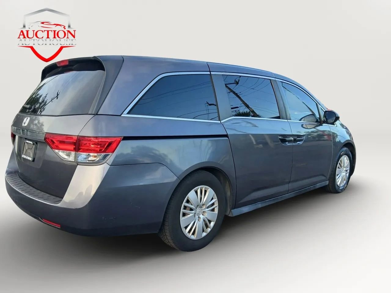Used 2015 Honda Odyssey LX image 5