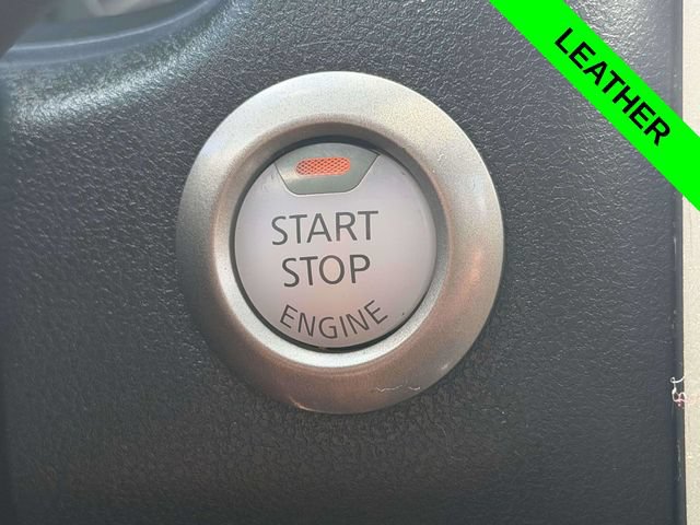 Used 2016 Nissan Versa Note FWD image 15