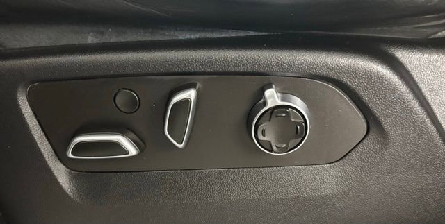 Used 2022 Cadillac Escalade Premium Luxury Platinum RWD image 21