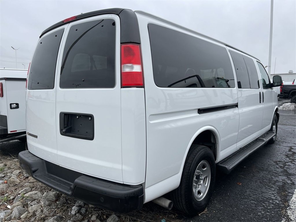 Used 2023 Chevrolet Express 3500 LS image 9