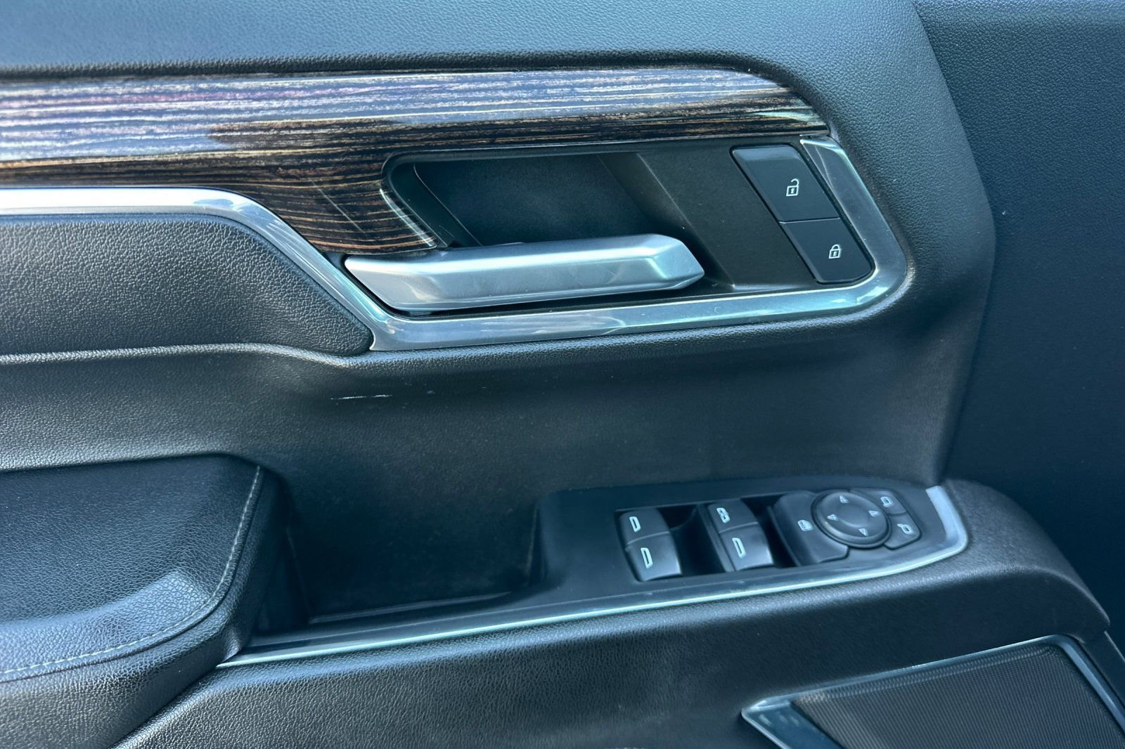 Used 2023 GMC Sierra 1500 Elevation w/ X31 Off-Road Package image 11