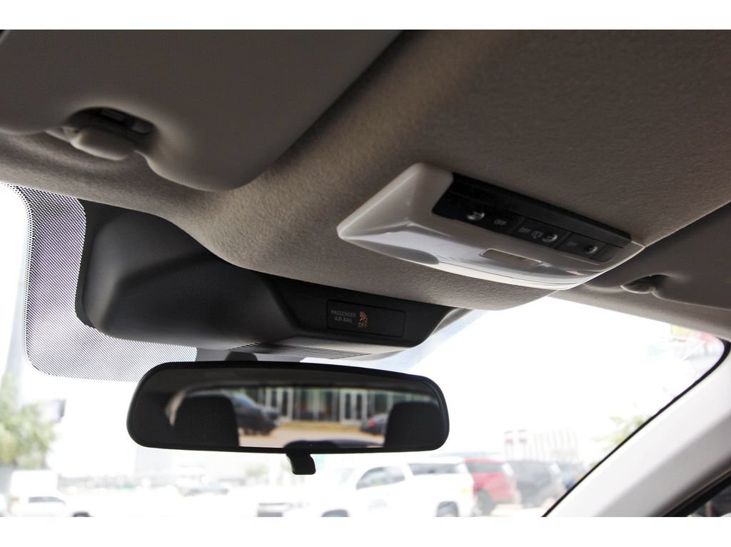 Used 2025 Nissan Kicks S w/ Charging Package FWD image 16