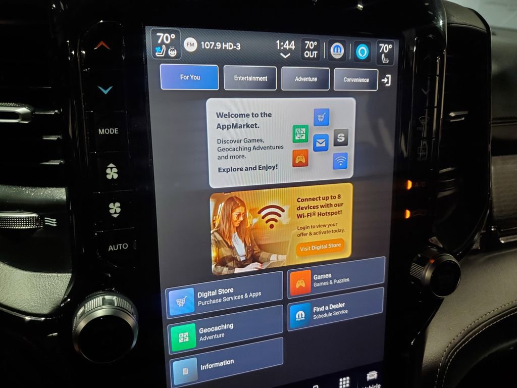 Used 2023 RAM 2500 Limited image 32