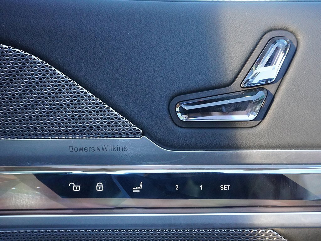 Used 2023 BMW 760i xDrive w/ Parking Assistance Package image 50