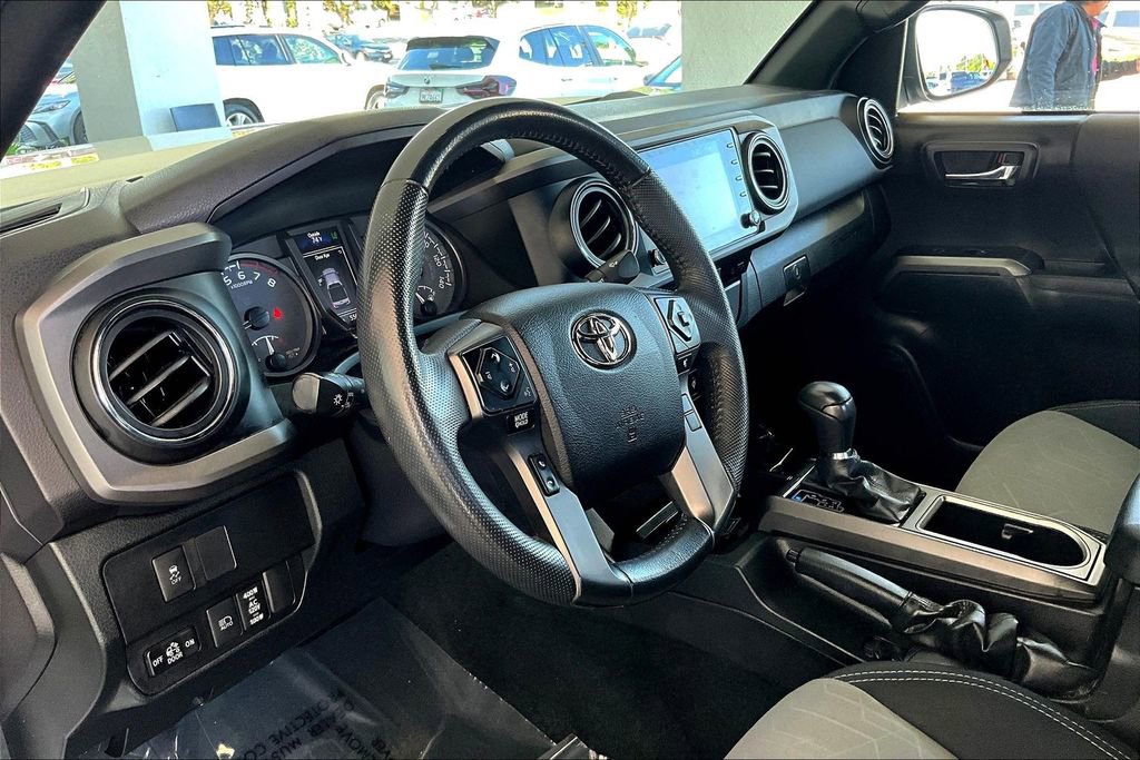 Used 2021 Toyota Tacoma TRD Off-Road w/ Technology Package image 18