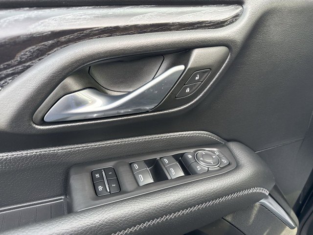 Used 2024 GMC Yukon Denali w/ Advanced Technology Package image 15
