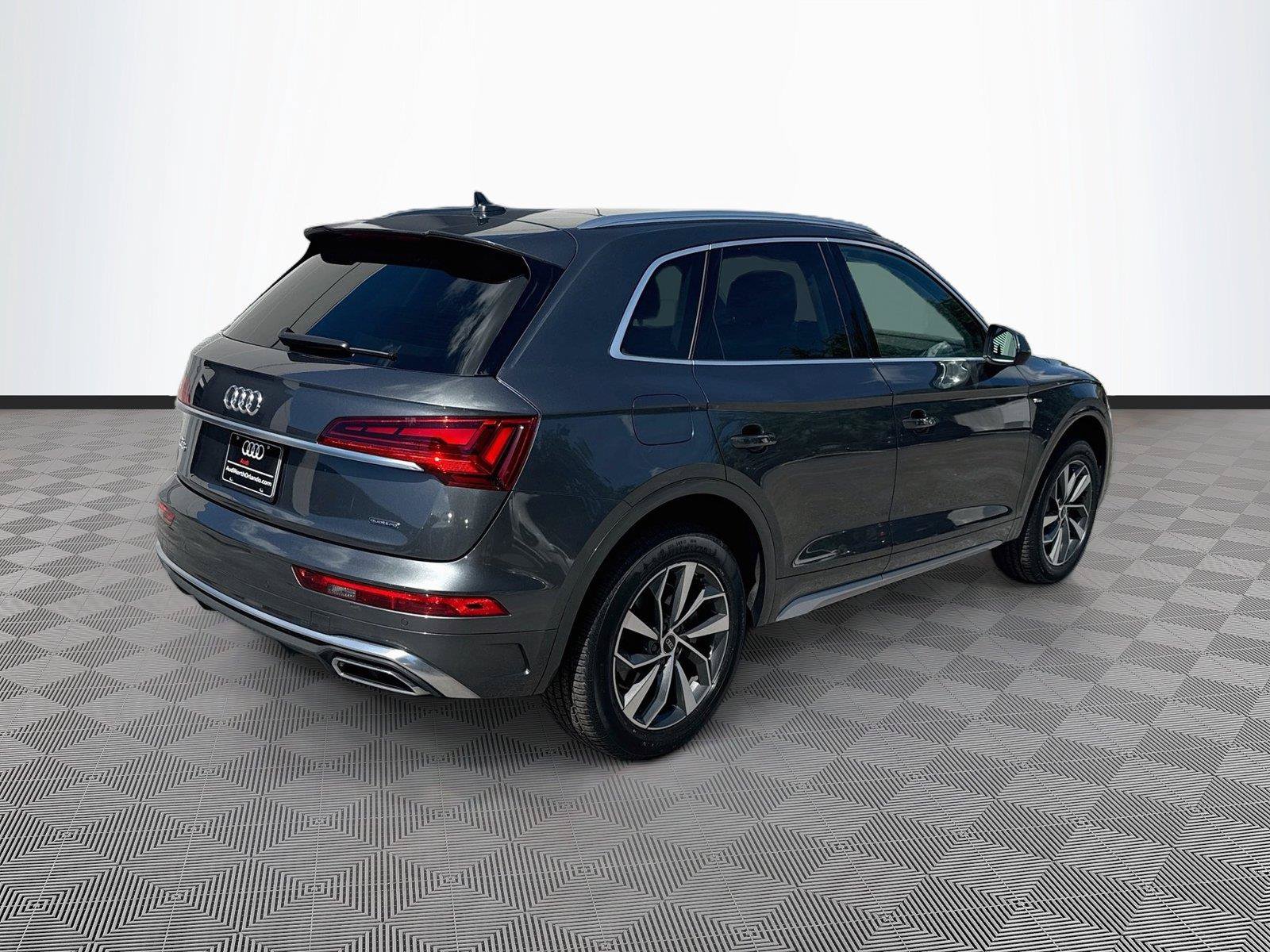 Used 2023 Audi Q5 2.0T Premium w/ Convenience Package AWD/4WD image 7
