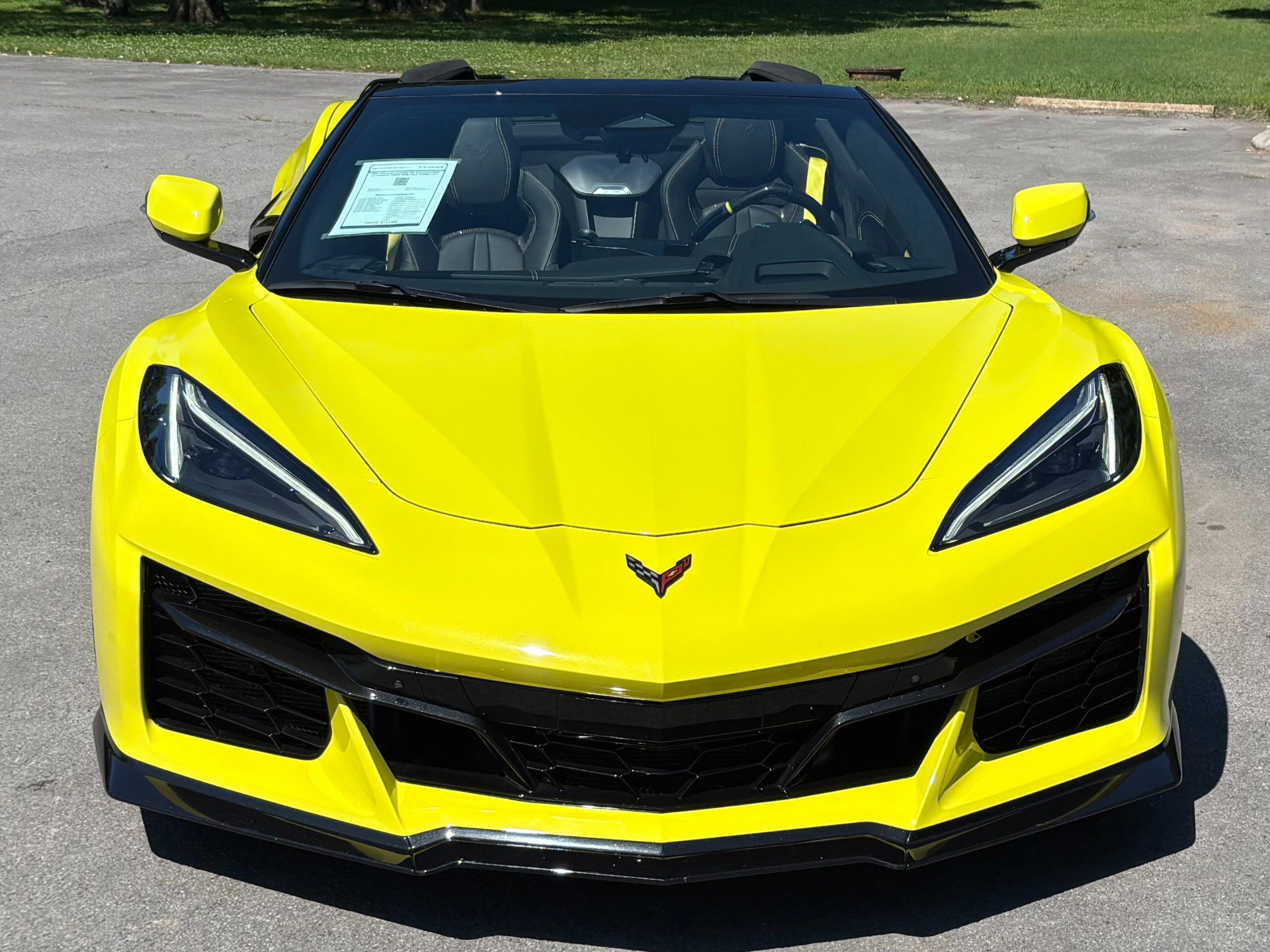 Used 2024 Chevrolet Corvette Z06 RWD image 11