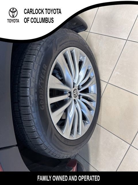 Used 2023 Toyota Highlander Platinum image 10