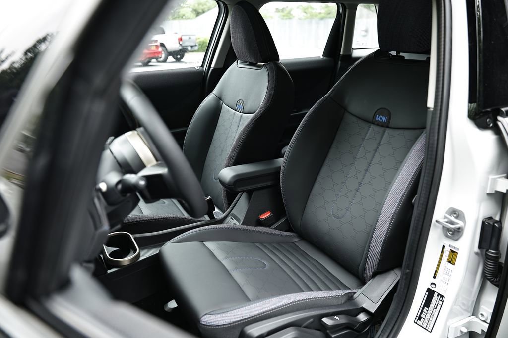 New 2026 MINI Cooper 4-Door Hardtop FWD image 21