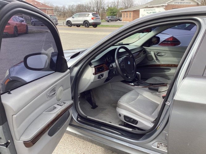 Used 2011 BMW 328i xDrive Sedan image 5