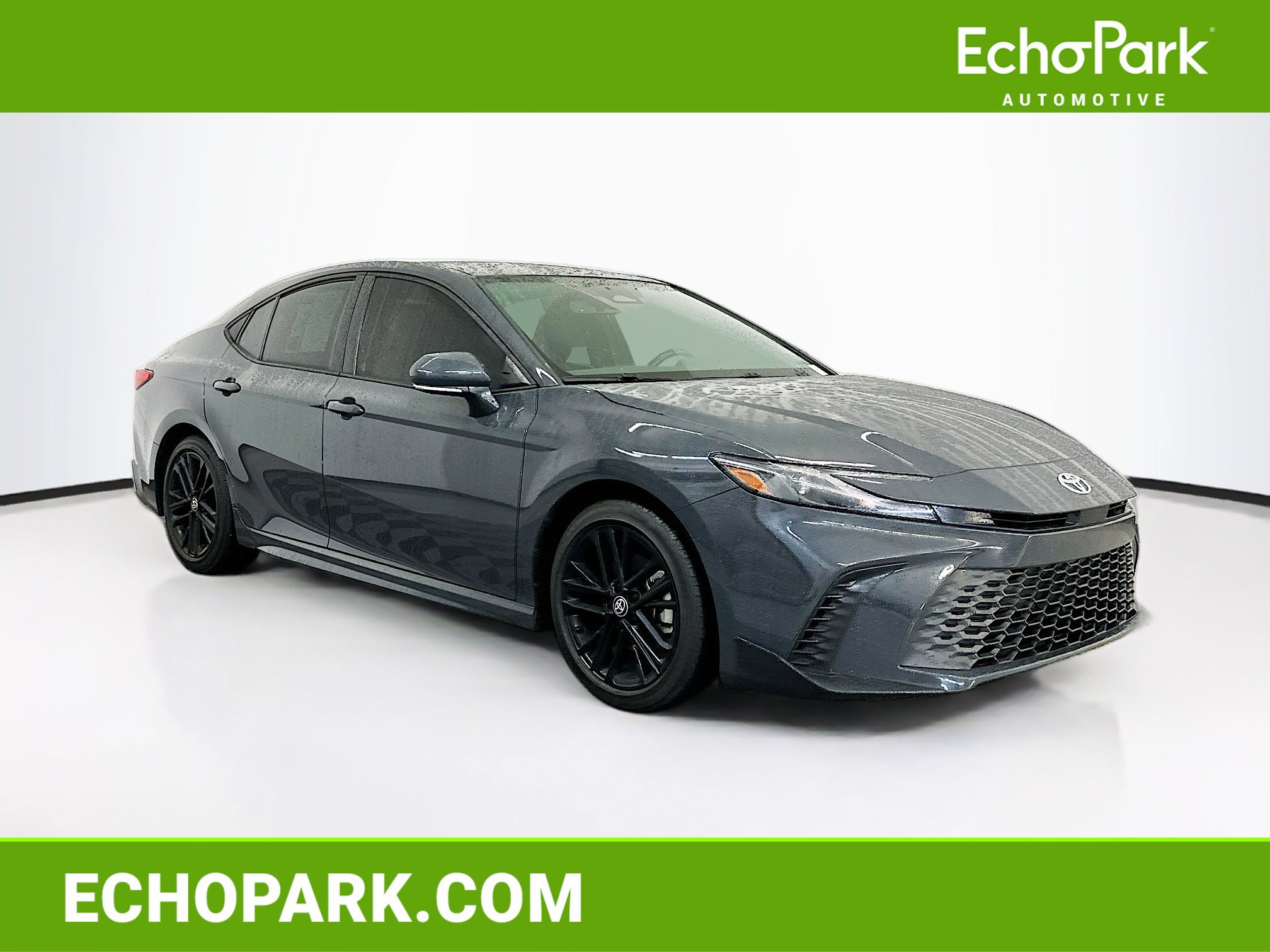 Used 2025 Toyota Camry SE w/ Convenience Package