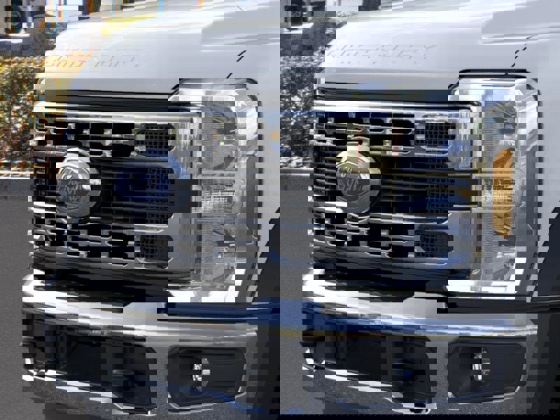 New 2026 Ford F550 4x4 Crew Cab image 17