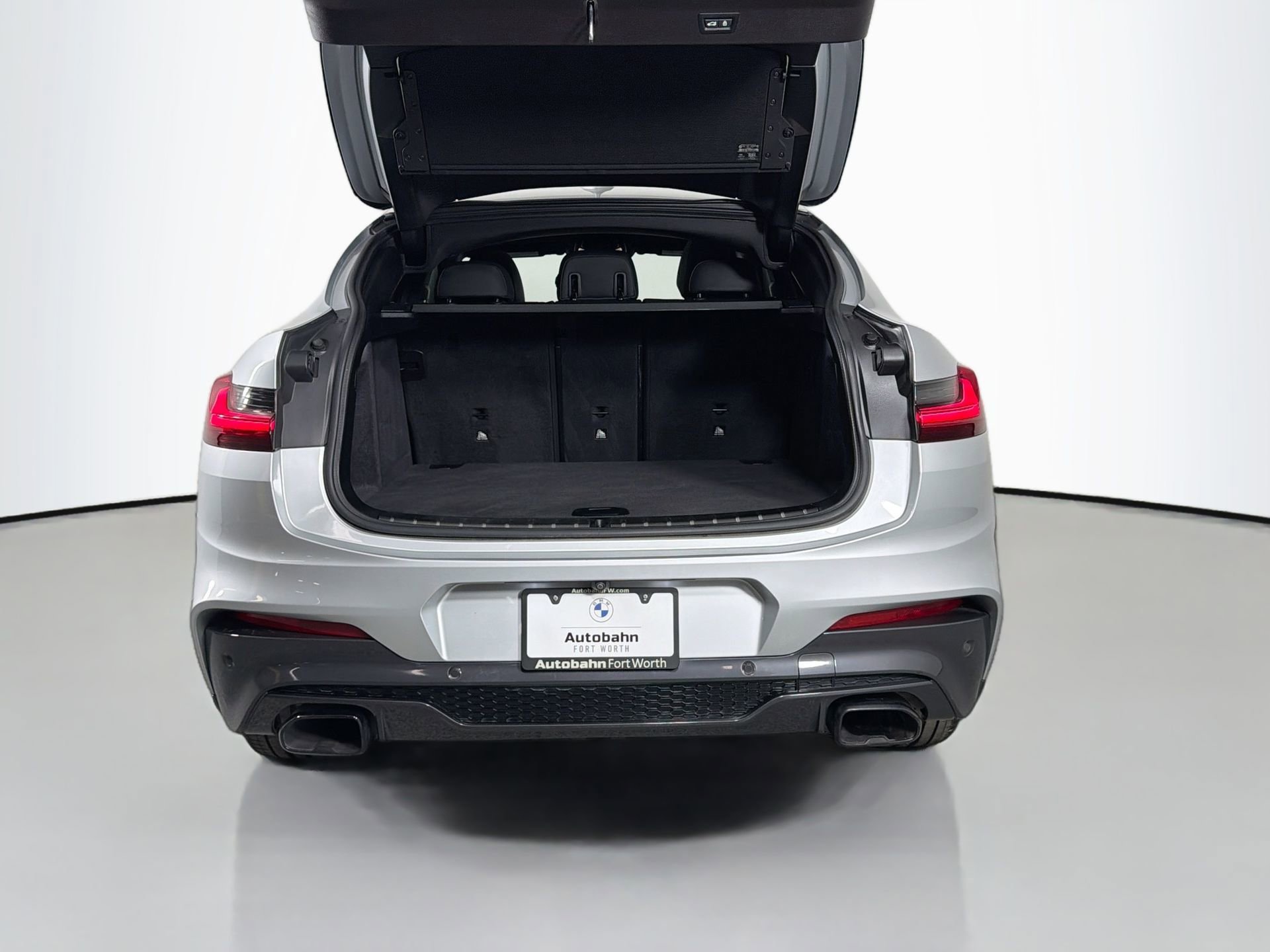 Used 2019 BMW X4 M40i w/ Driving Assistance Package image 27