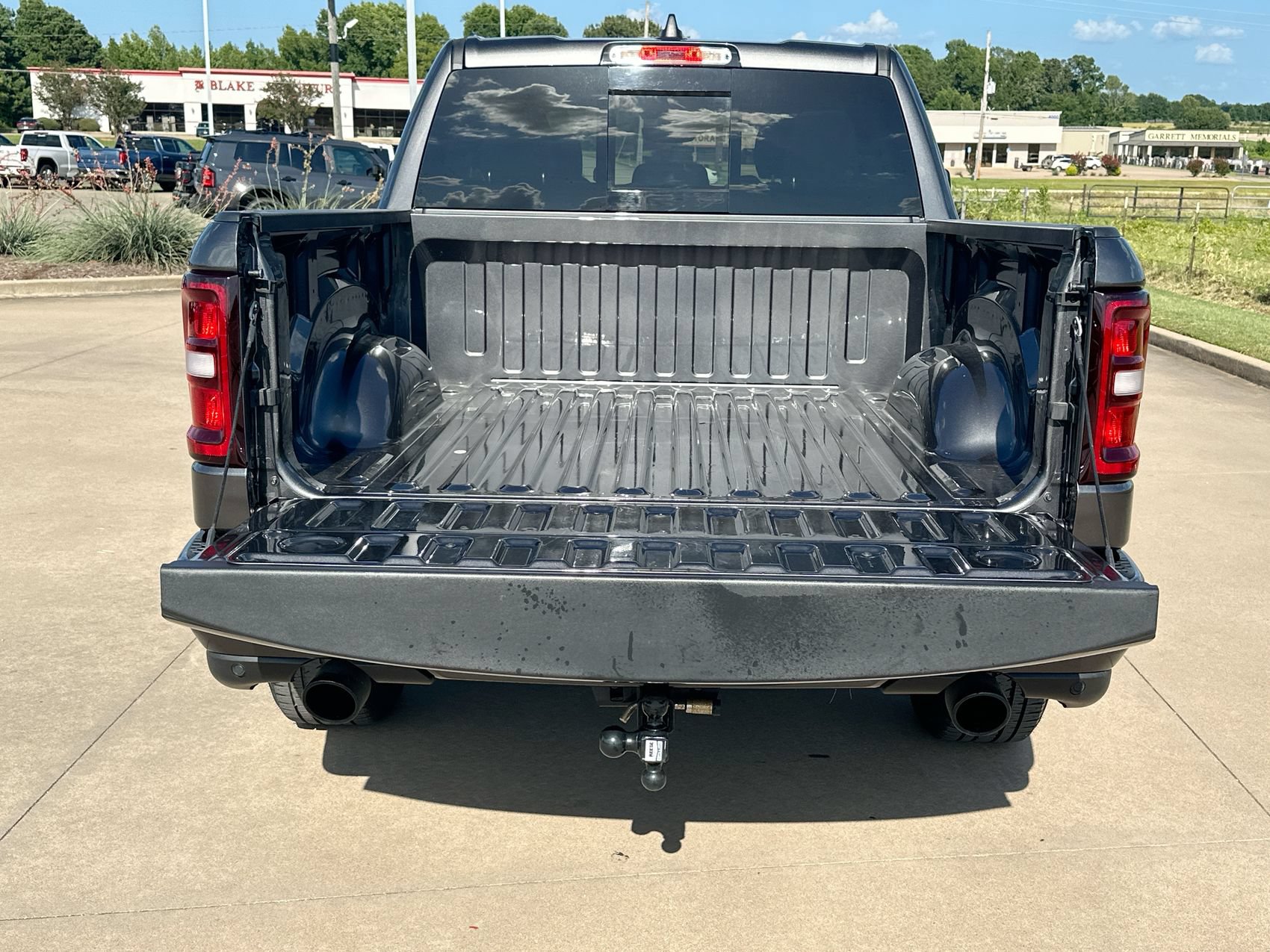 Used 2025 RAM 1500 Lone Star AWD/4WD image 24