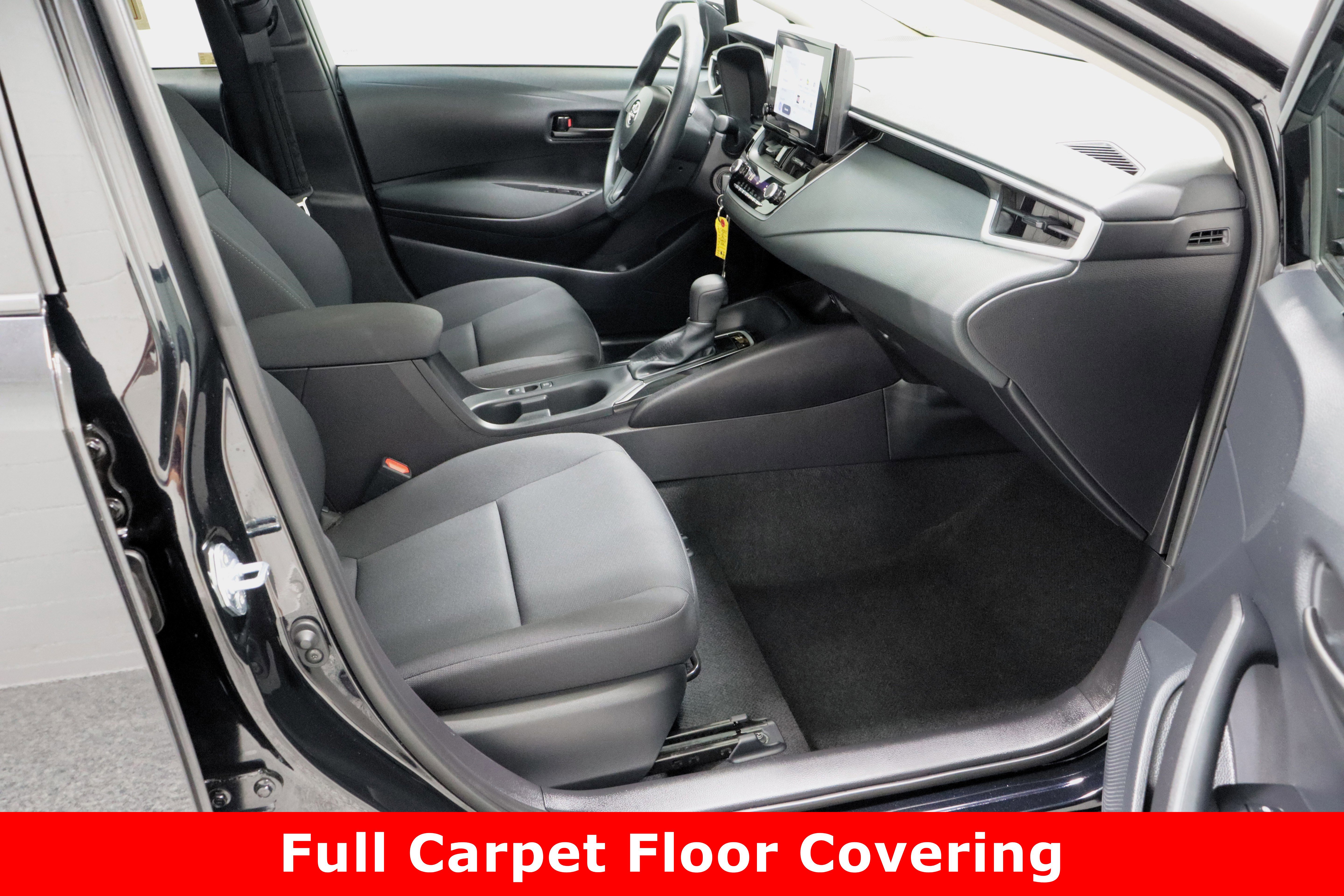 Used 2025 Toyota Corolla LE image 33