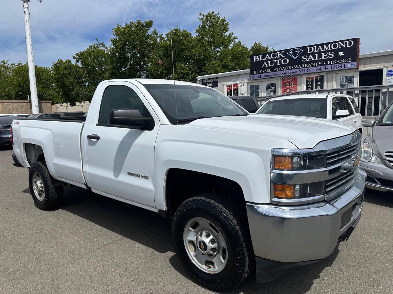 Used 2016 Chevrolet Silverado 2500 W/T AWD/4WD image 3