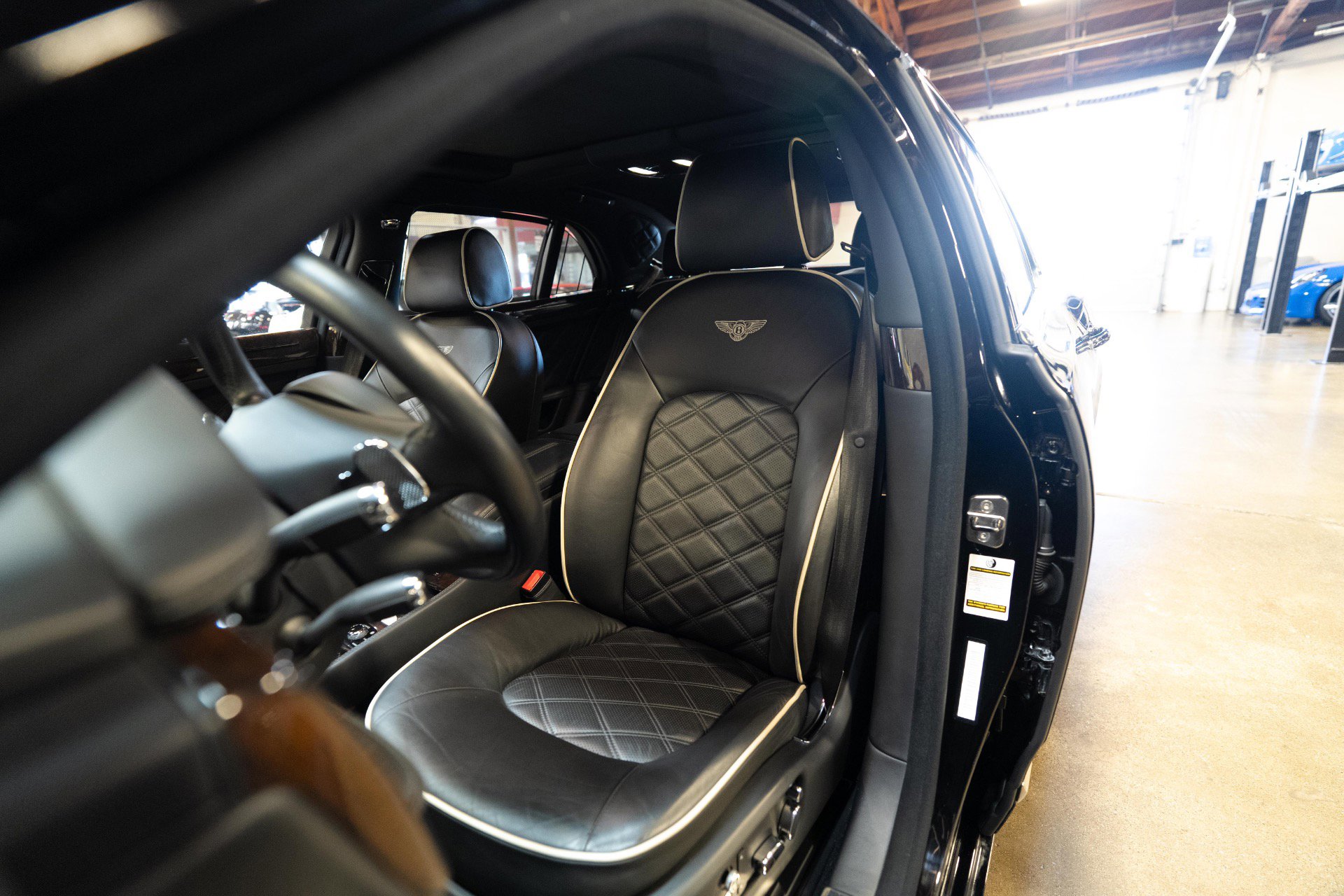 Used 2014 Bentley Mulsanne image 69