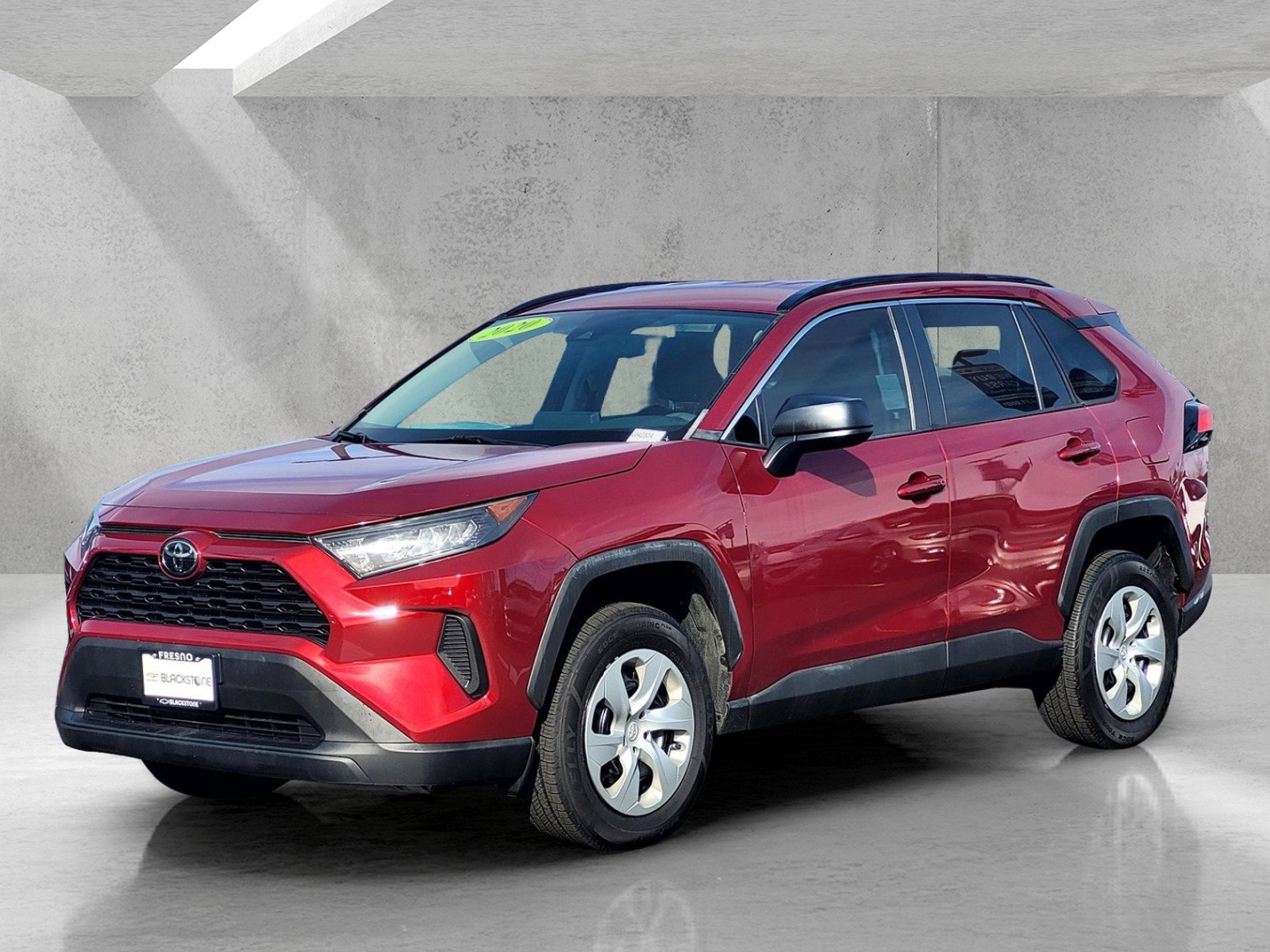 Used 2020 Toyota RAV4 LE image 8