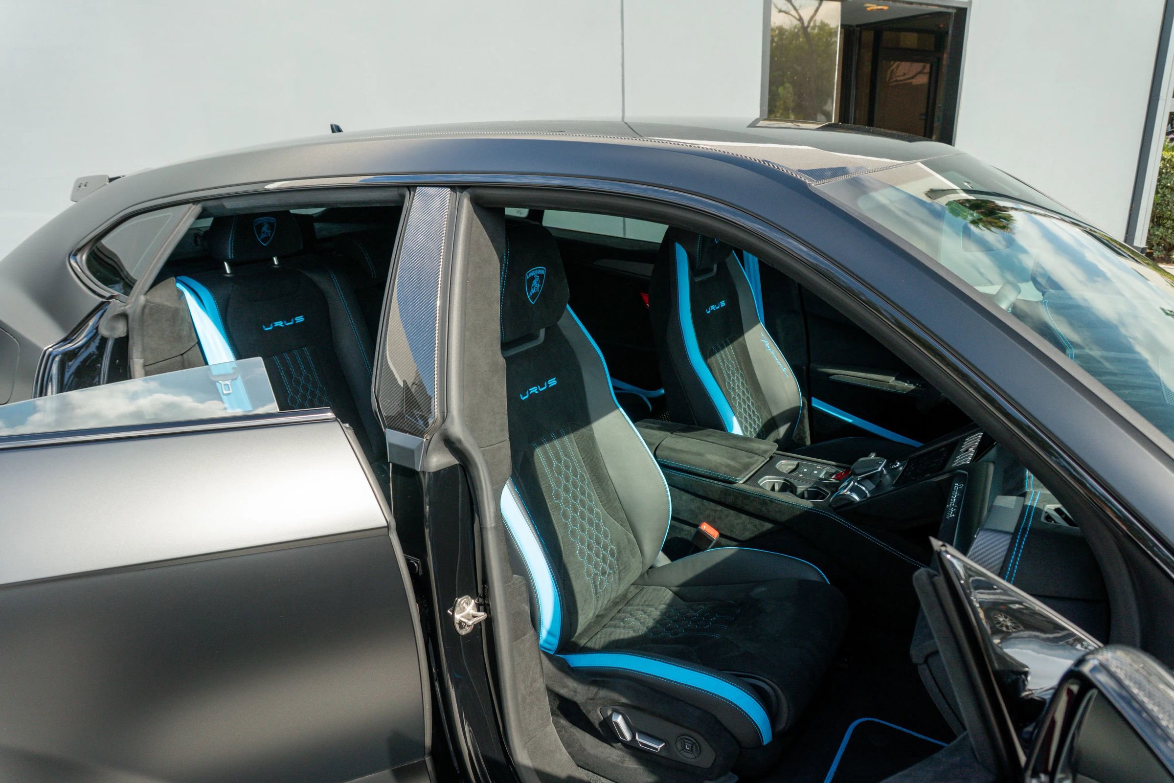 Used 2024 Lamborghini Urus Performante image 53