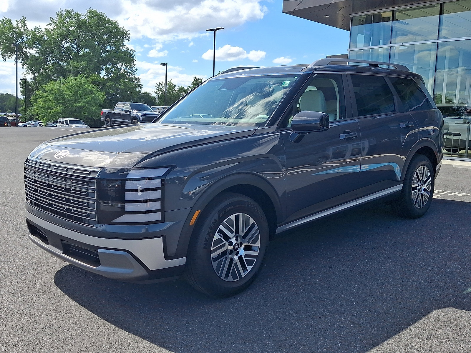 New 2026 Hyundai Palisade SEL w/ Tow & Go Package AWD/4WD image 2