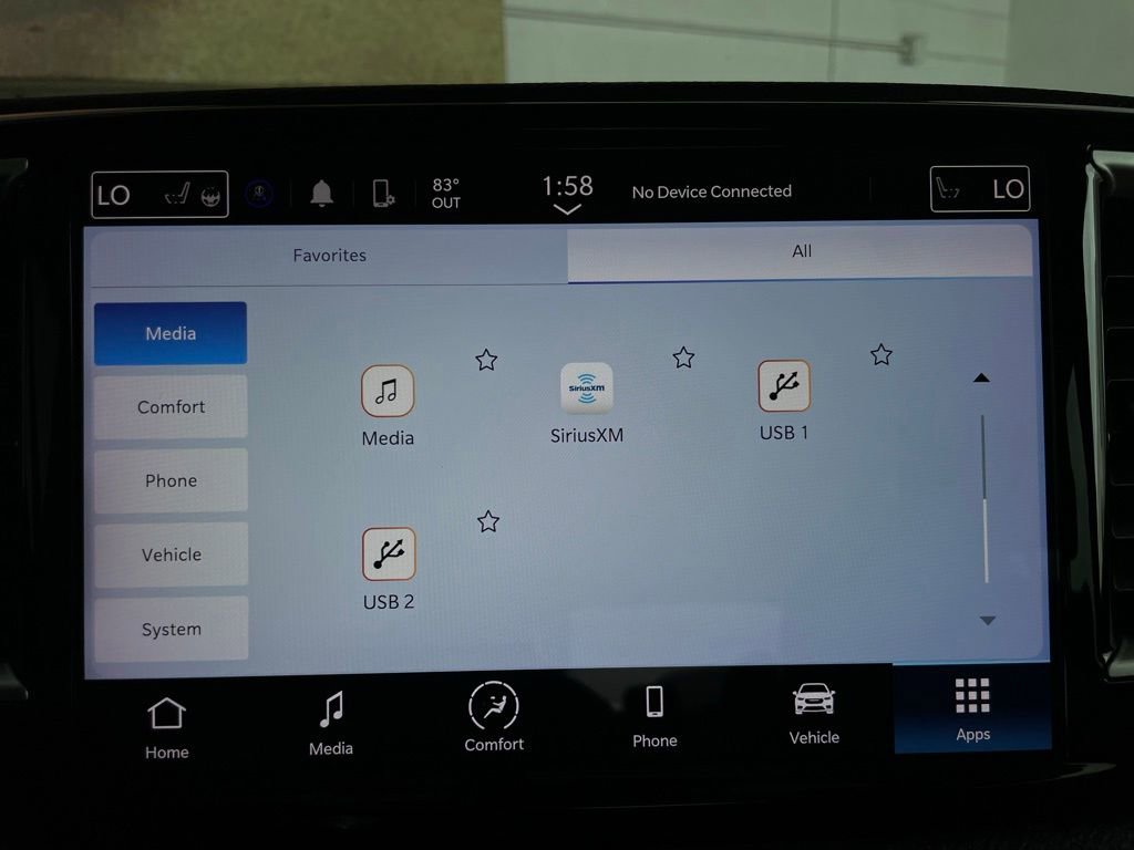 Used 2023 Chrysler Pacifica Touring-L image 46