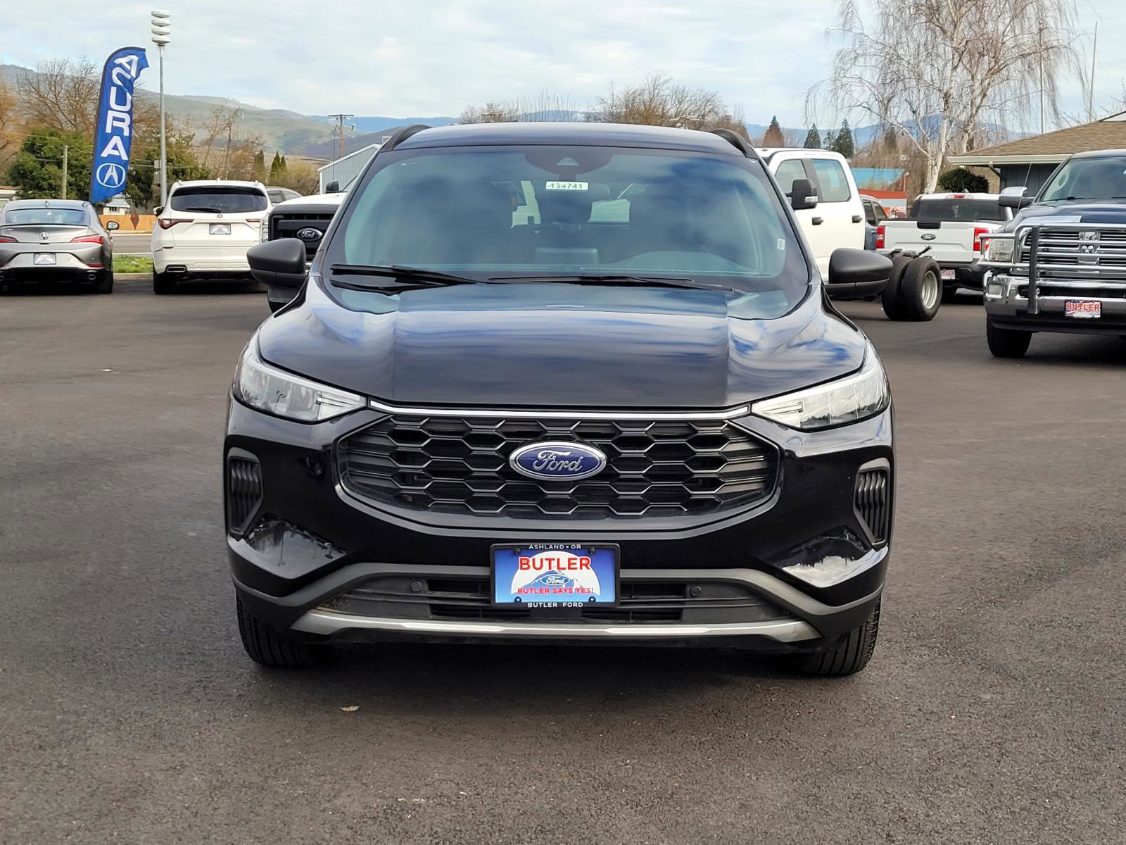 Used 2025 Ford Escape ST-Line AWD/4WD image 2