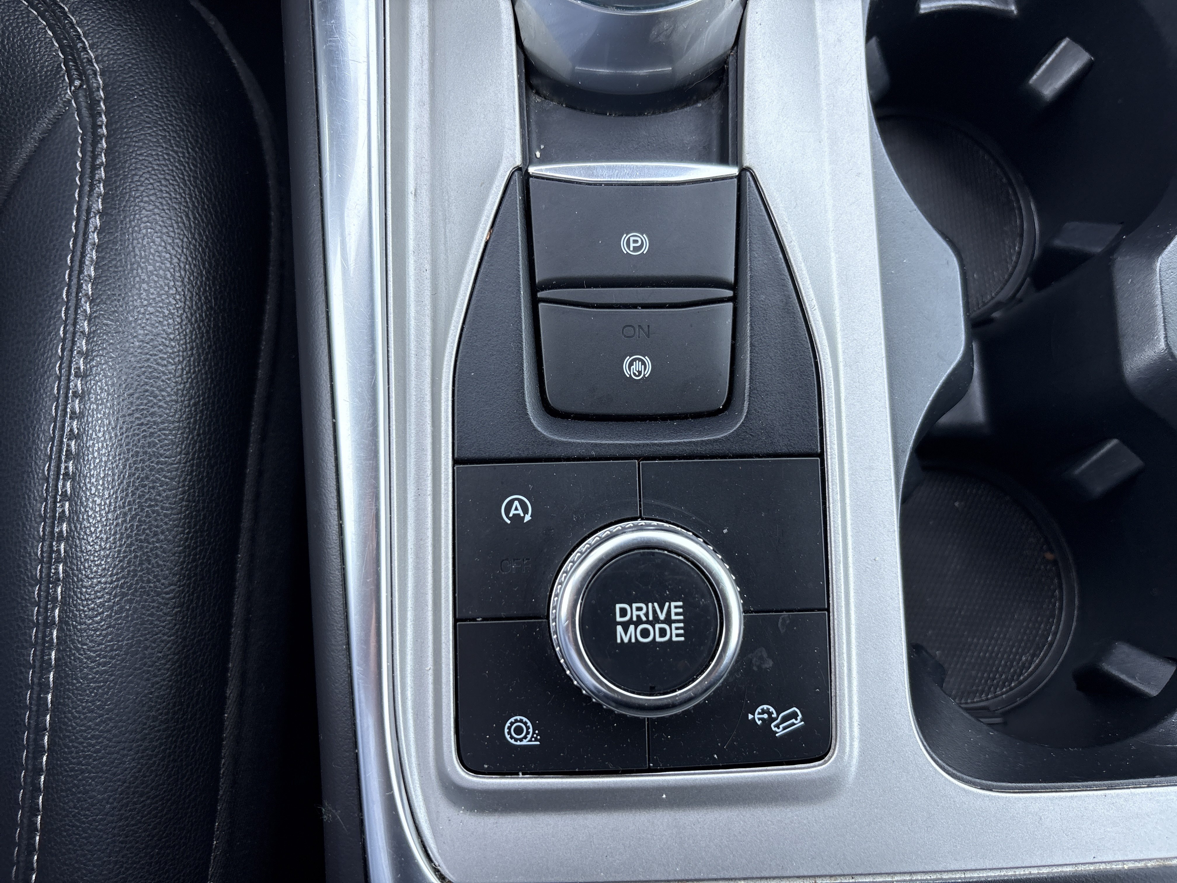 Used 2024 Ford Explorer Limited AWD/4WD image 35