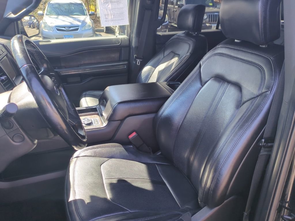 Used 2018 Ford Expedition Limited w/ Equipment Group 301A image 9