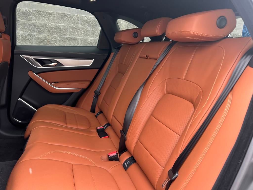 Used 2025 Jaguar F-PACE R-Dynamic S image 14