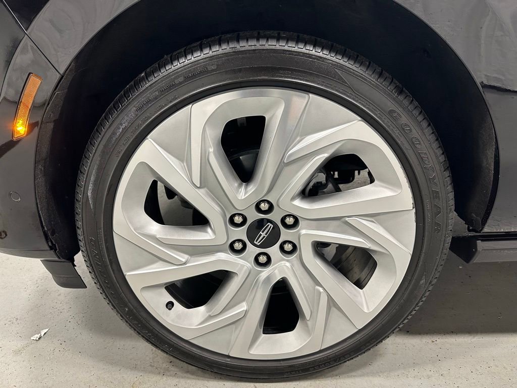 Used 2025 Lincoln Navigator Reserve image 70