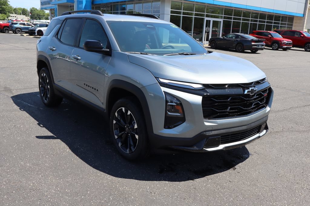 New 2026 Chevrolet Equinox RS w/ Convenience Package III AWD/4WD image 2