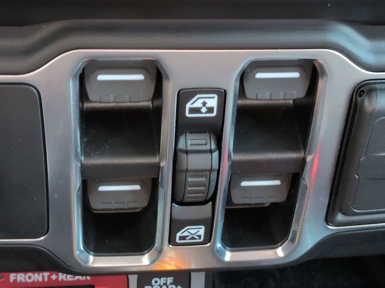 Used 2023 Jeep Gladiator Rubicon w/ LED Lighting Group AWD/4WD image 21