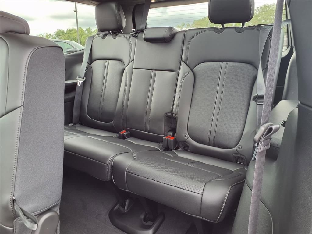 New 2025 Jeep Wagoneer 4WD w/ Convenience Group I image 28