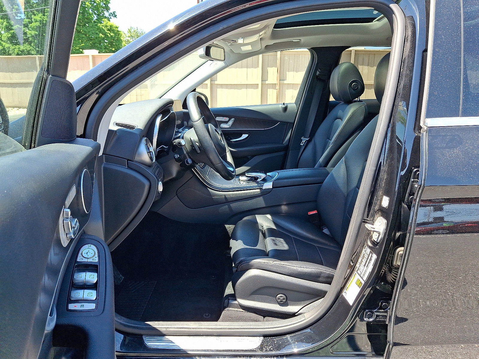Used 2016 Mercedes-Benz GLC 300 4MATIC image 15