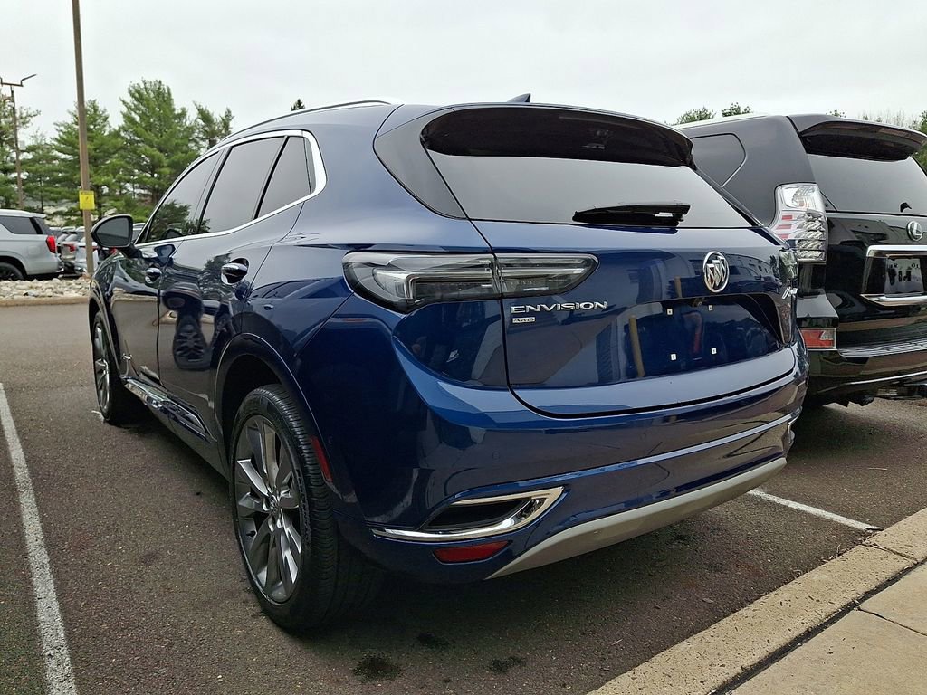 Certified 2022 Buick Envision Avenir w/ Technology Package II image 3