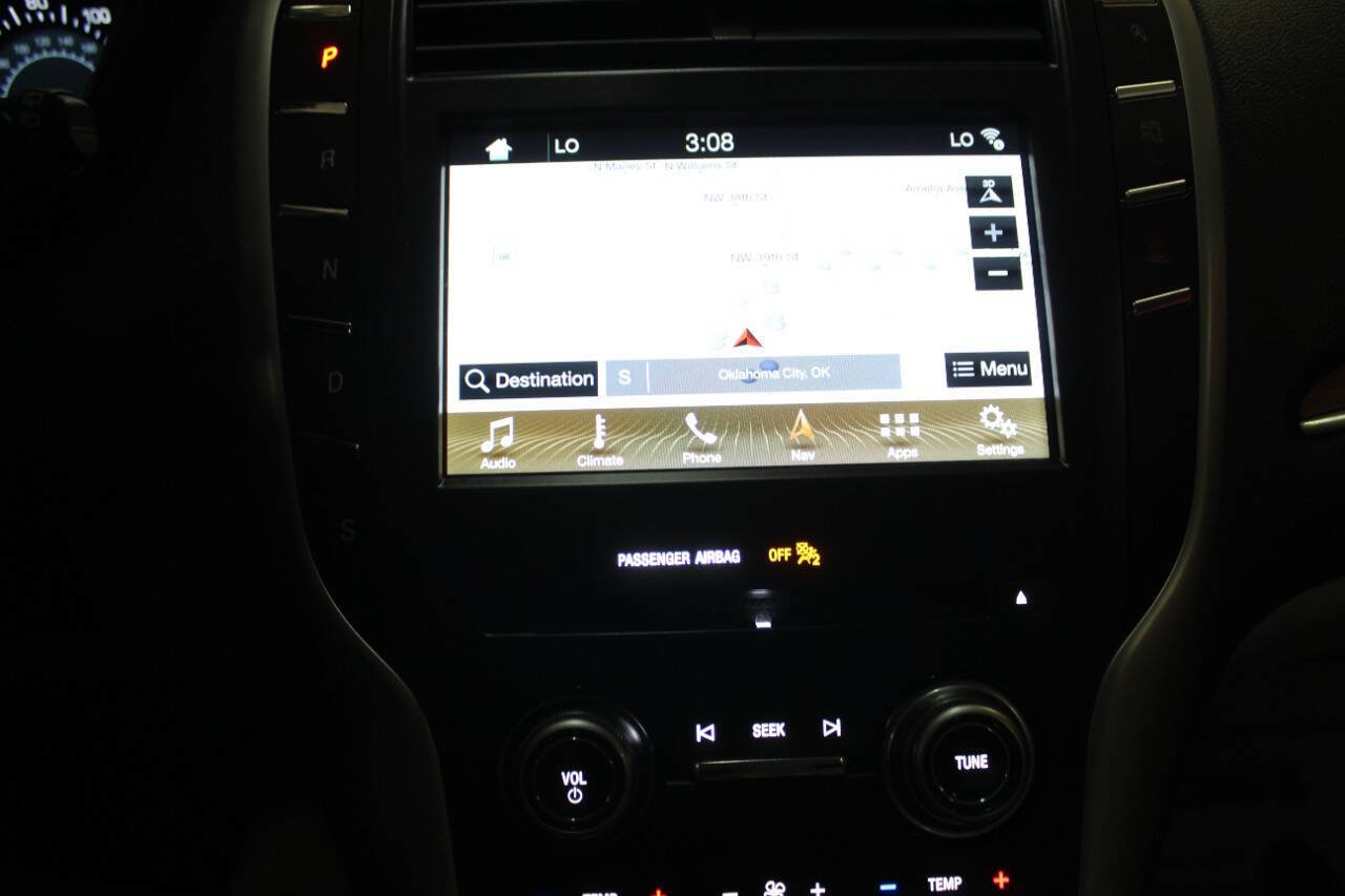 Used 2019 Lincoln MKC Select w/ Select Plus Package FWD image 18