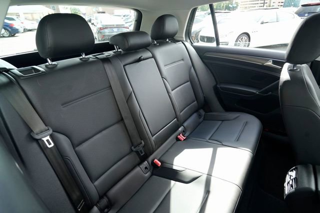 Used 2019 Volkswagen e-Golf SEL Premium image 23