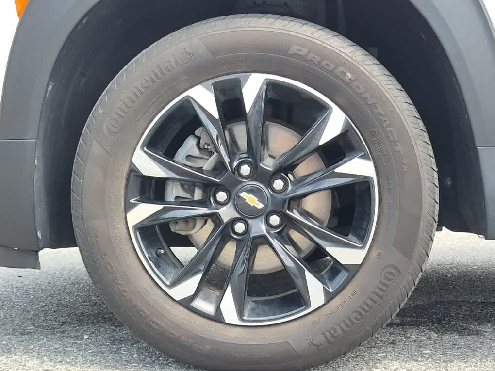 Used 2023 Chevrolet TrailBlazer LT w/ Convenience Package AWD/4WD image 6