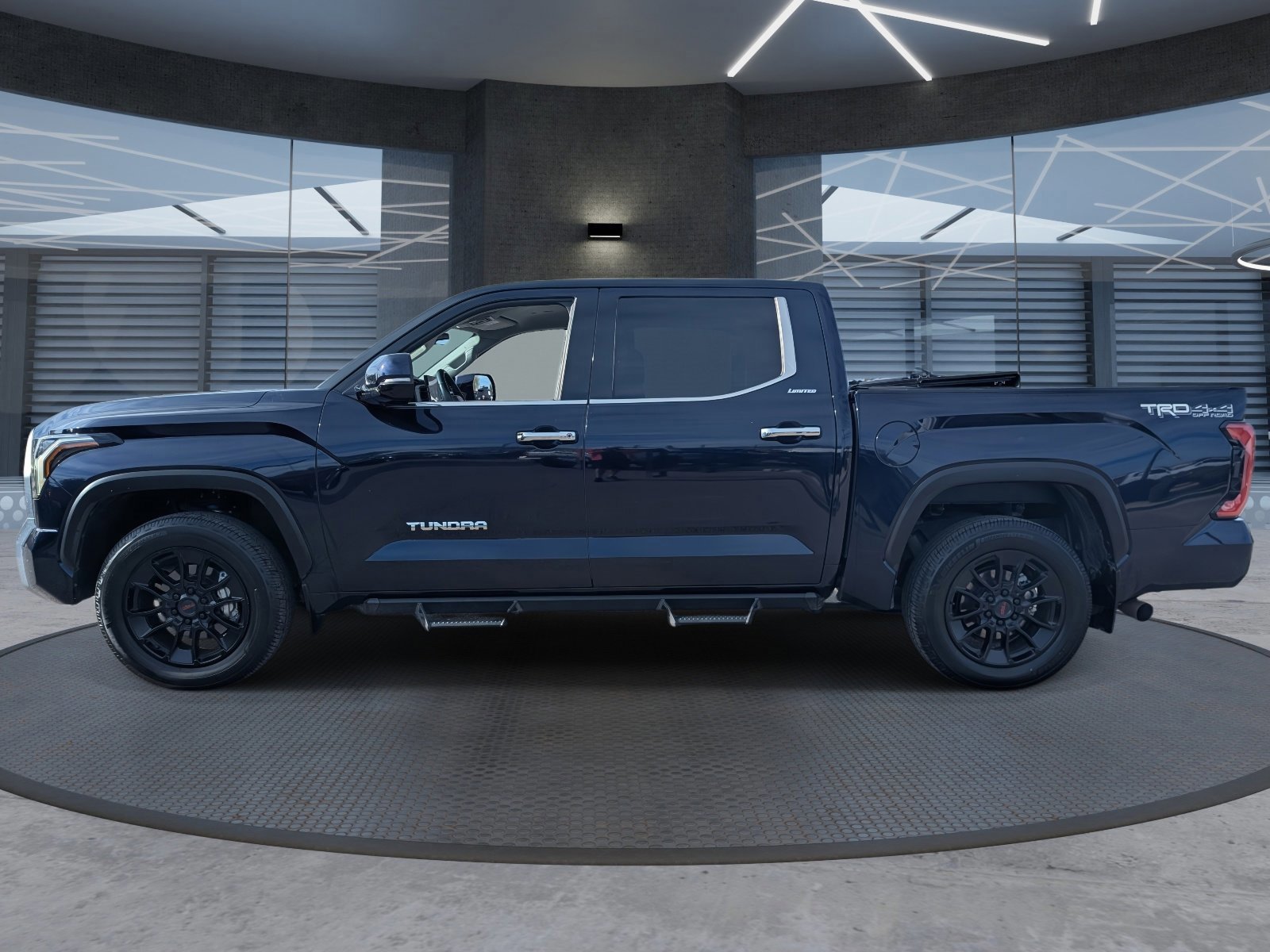 Used 2023 Toyota Tundra Limited image 3