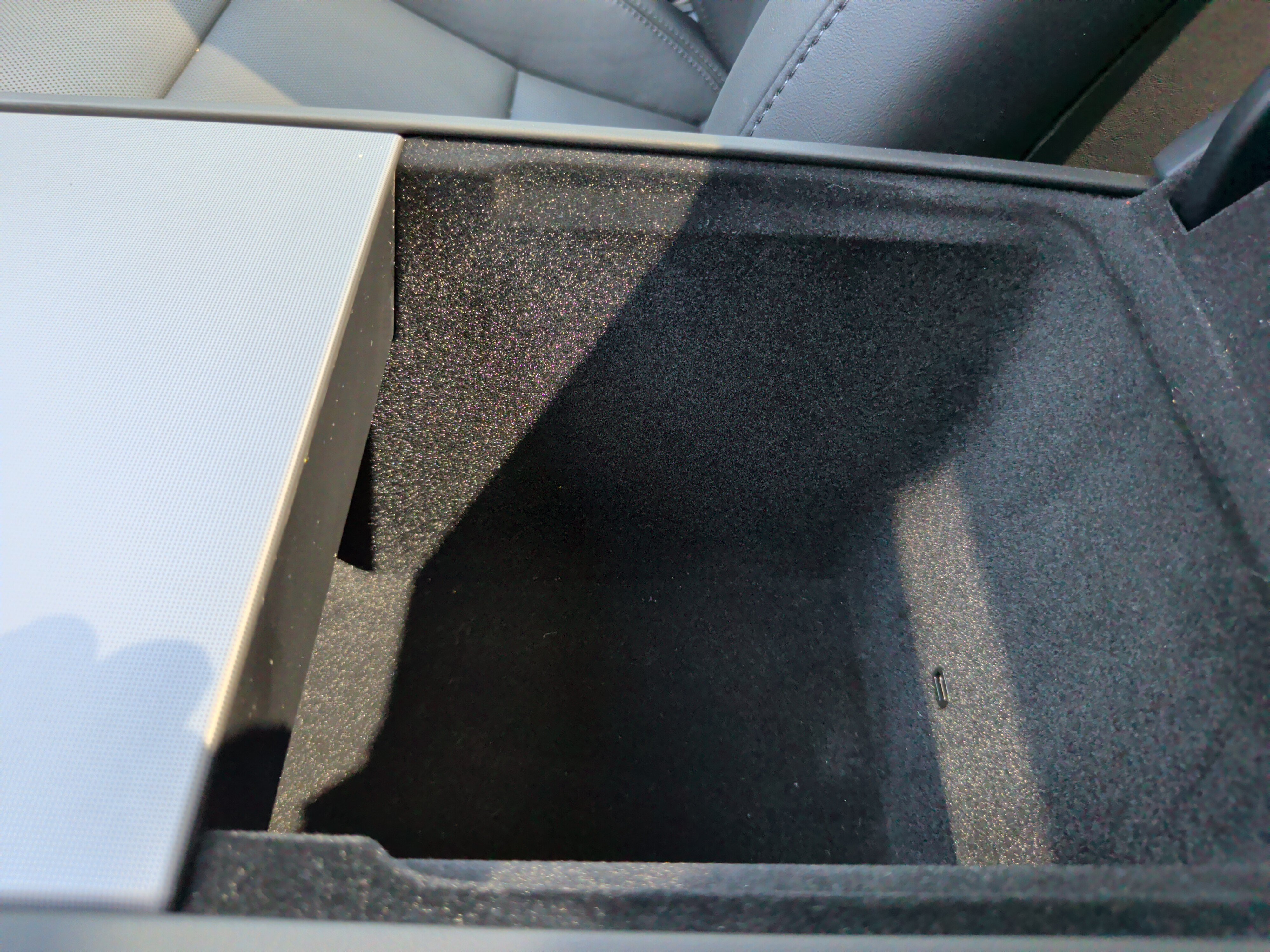 Used 2026 Tesla Model Y AWD image 18