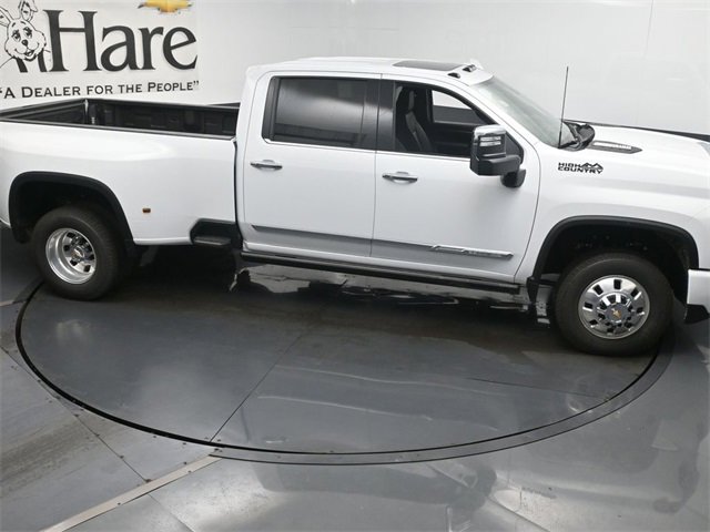 New 2026 Chevrolet Silverado 3500 High Country w/ High Country Premium Package image 16