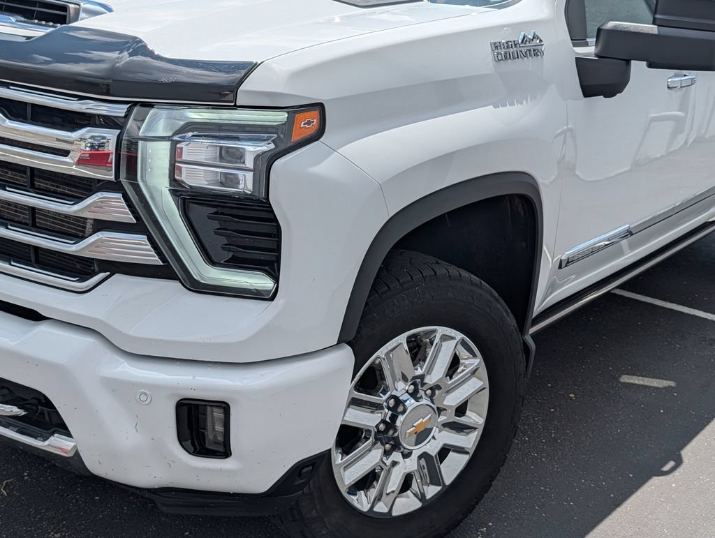 Used 2024 Chevrolet Silverado 3500 High Country w/ High Country Premium Package AWD/4WD image 29