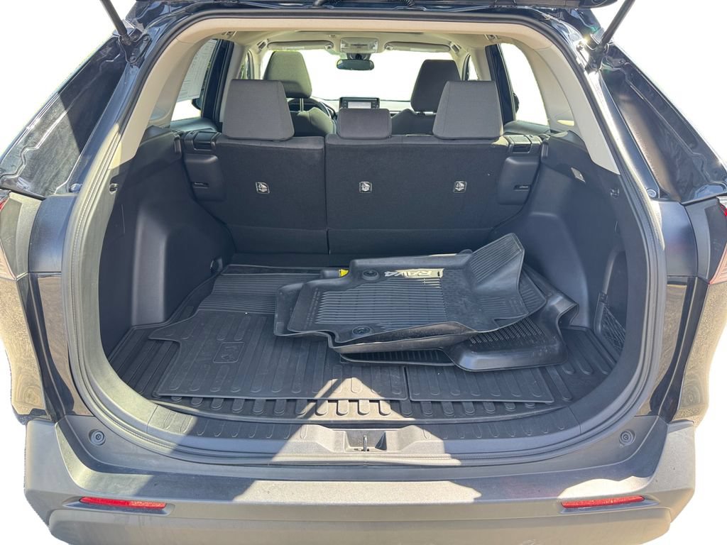 Certified 2020 Toyota RAV4 XLE AWD/4WD image 19