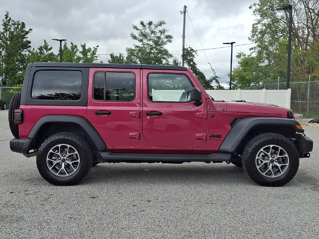 Used 2024 Jeep Wrangler Unlimited Sport AWD/4WD image 10