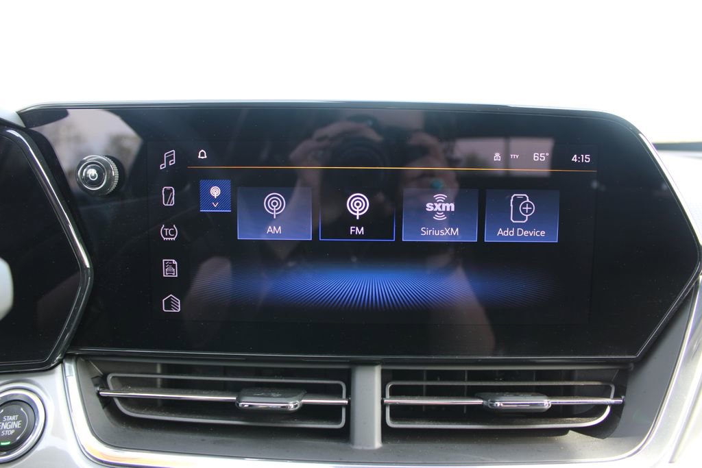 Used 2025 Chevrolet Trax LT image 42