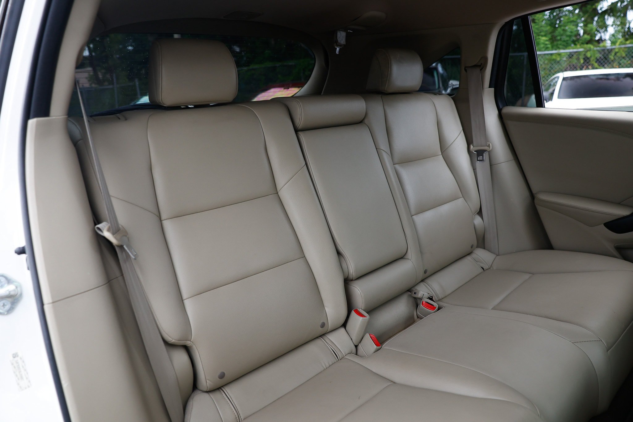Used 2016 Acura RDX w/ AcuraWatch Plus Package FWD image 18