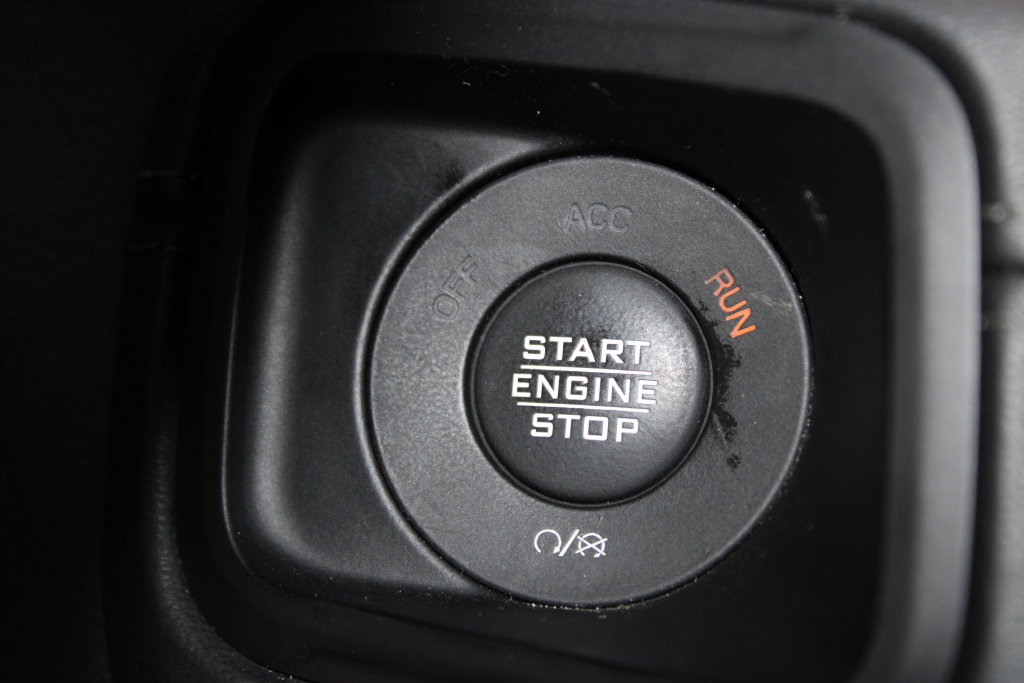 Used 2024 Jeep Wrangler Unlimited Sahara AWD/4WD image 41